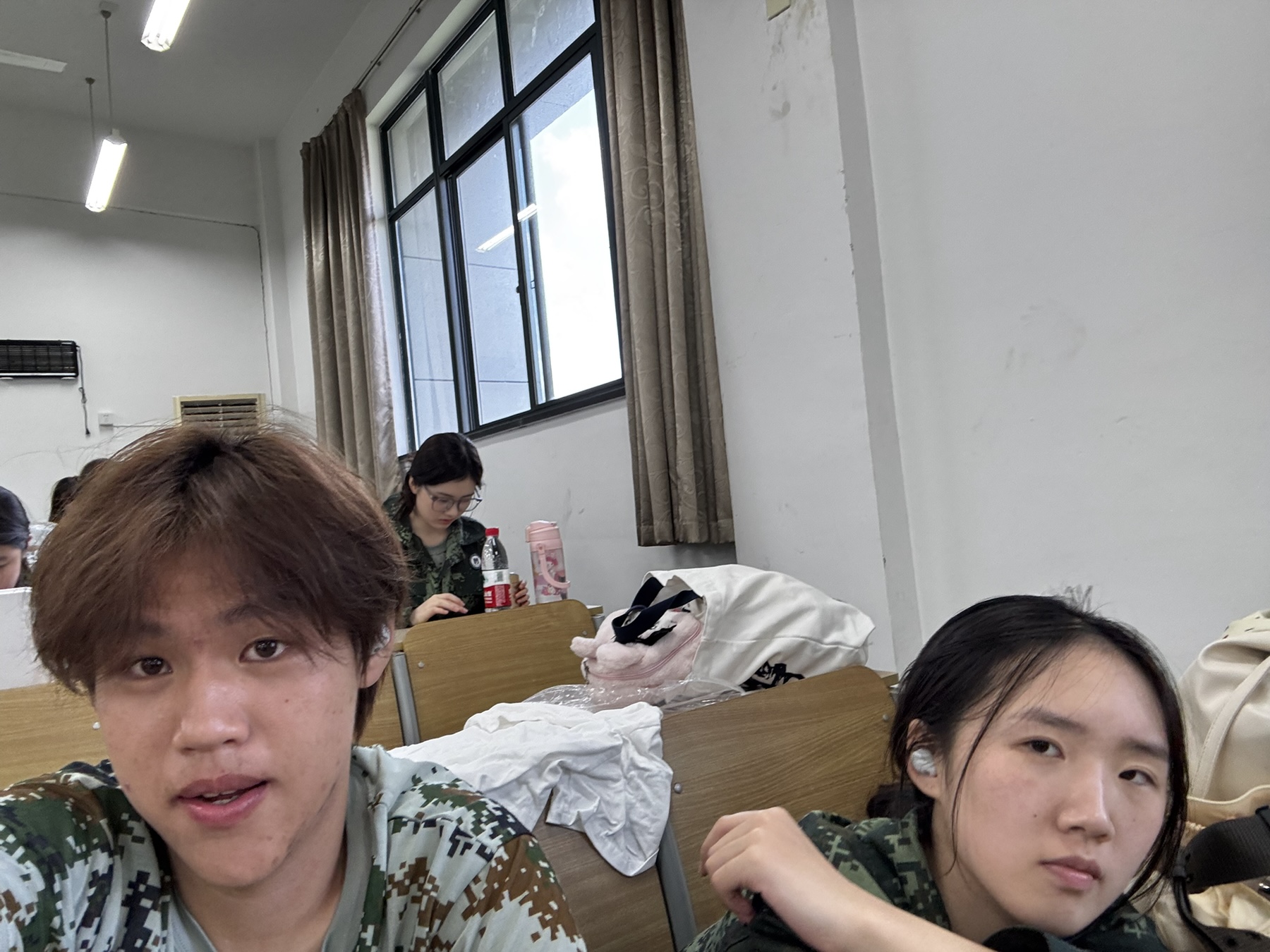 2024 年 9 月，在教室里的合照